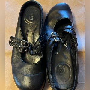 Sanita Mary Jane clogs